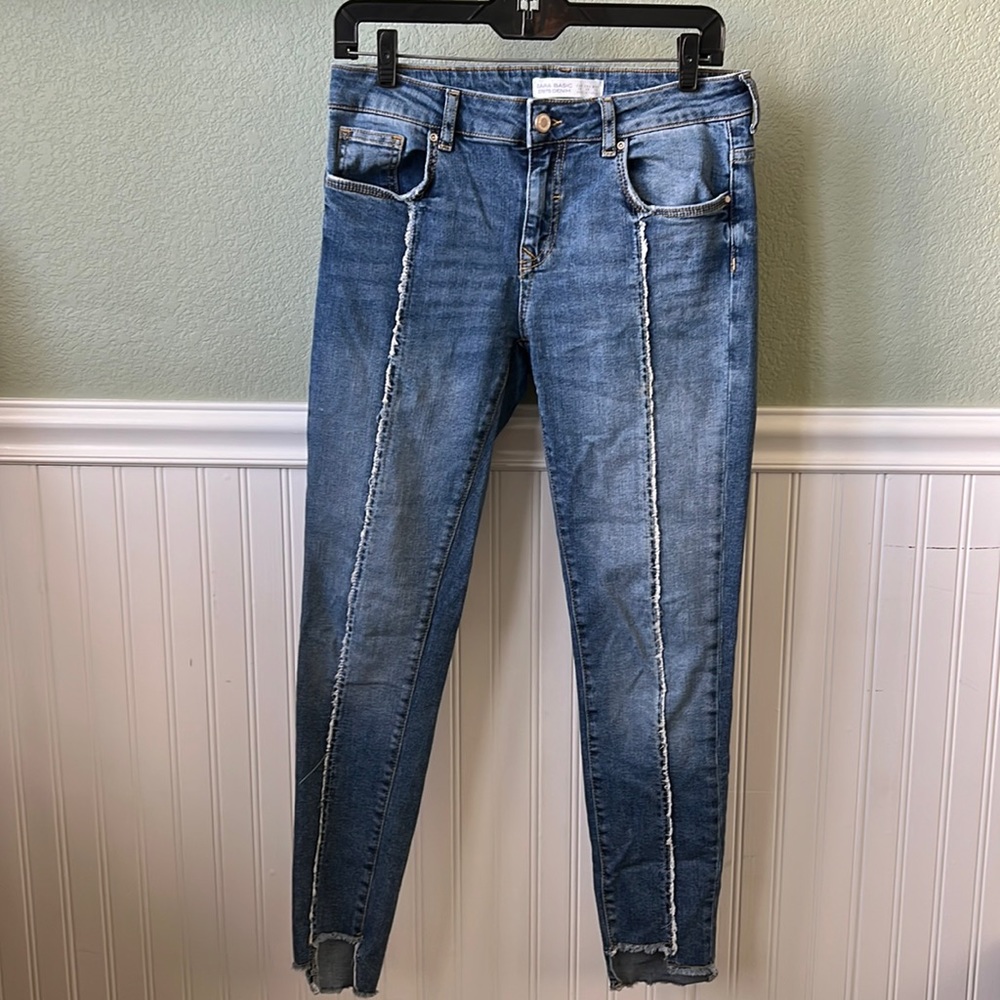 Zara Medium Wash Skinny Jeans Raw Step Hem - Picture 1 of 9